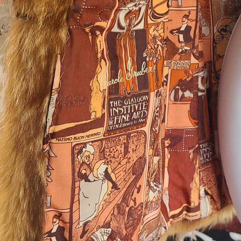 Beautiful Red Raccoon Coat Jacket - Picture 6 of 6
